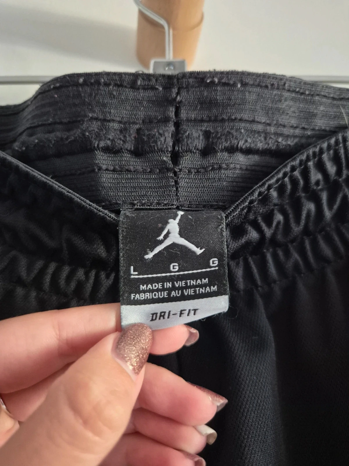 Jogging noir et rouge Jordan L – photo 4
